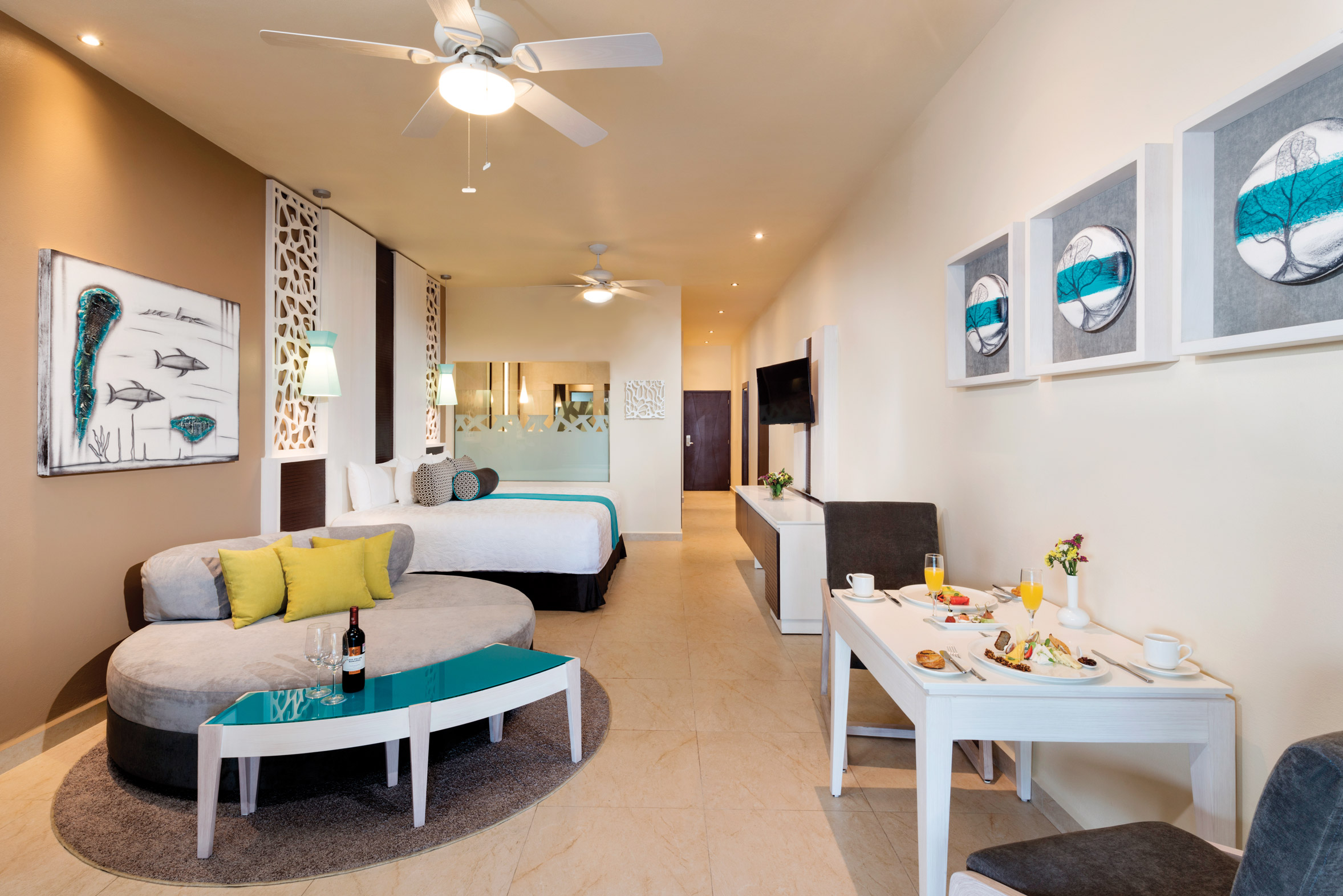 El Dorado Seaside Suites, a Gourmet