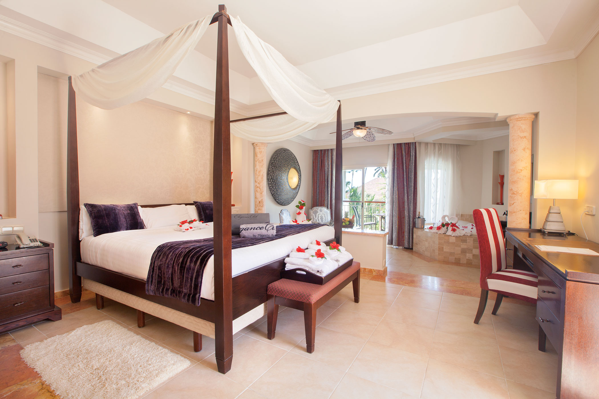 Elegance Club Junior Suite with Jacuzzi