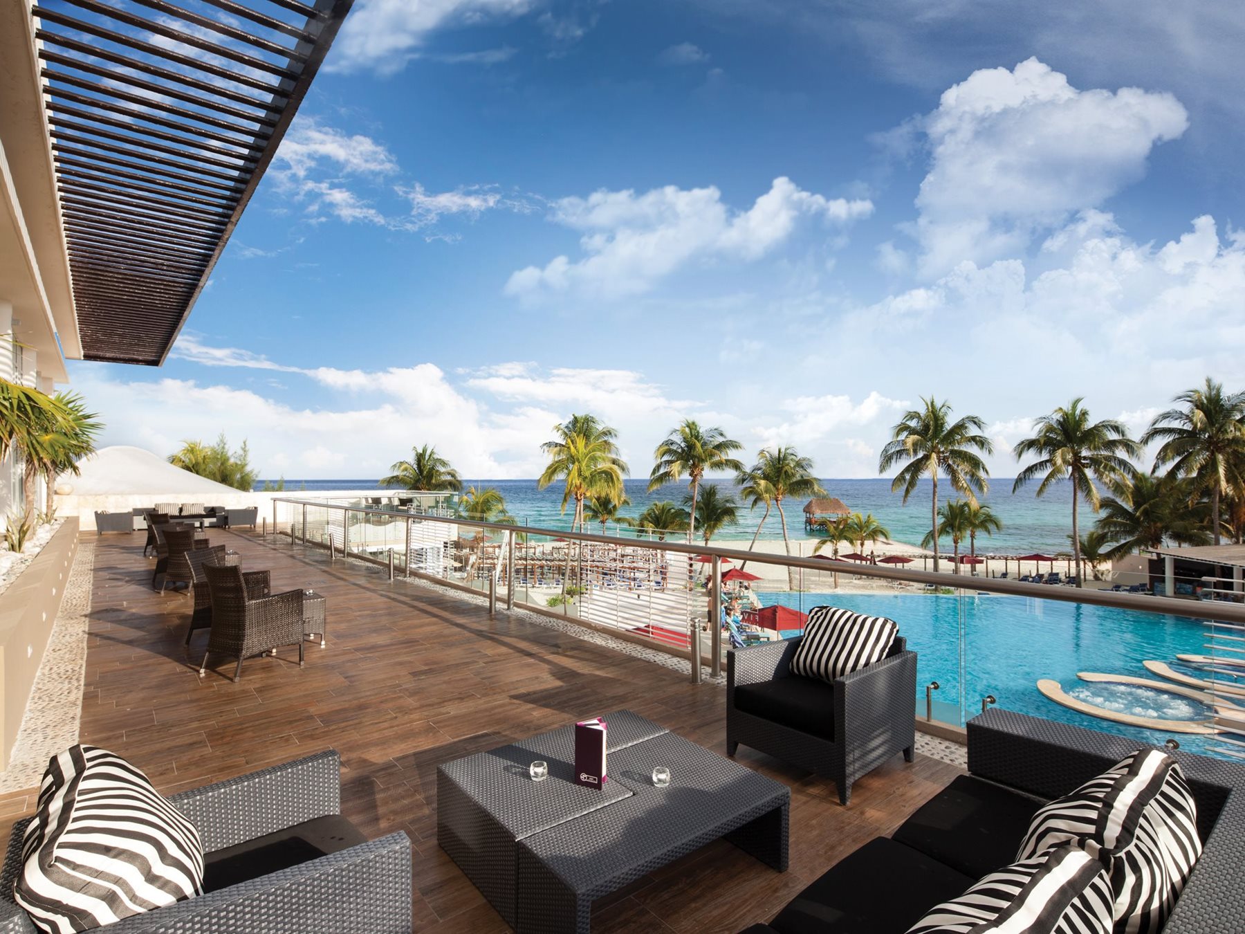 Bar Zky, The Fives Beach Hotel & Residences Playa Del Carmen