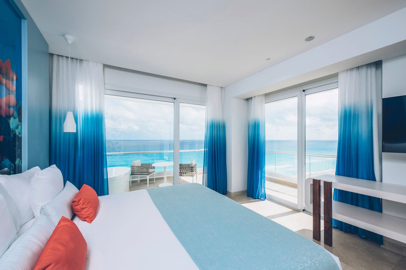 Junior Suite Ocean Front Corner, Iberostar Selection Coral Cancun