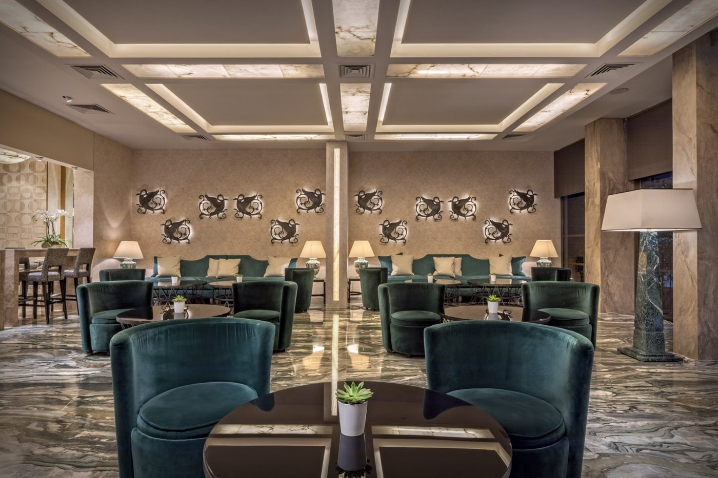 Bar D, Divani Palace Acropolis