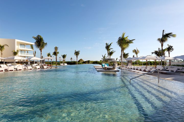Pool, TRS Coral Hotel, Cancun
