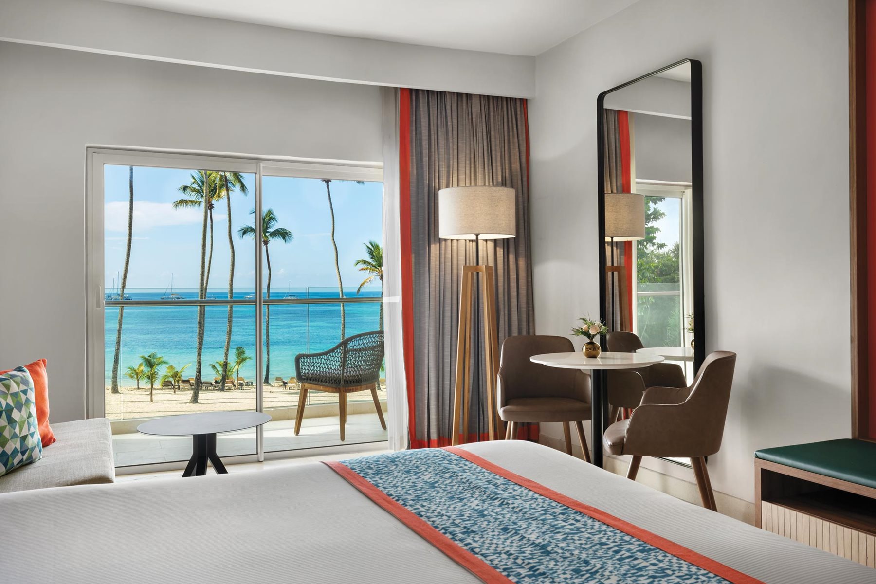 Preferred Club Ocean Front 1 King Bed, Dreams La Romana Resort & Spa