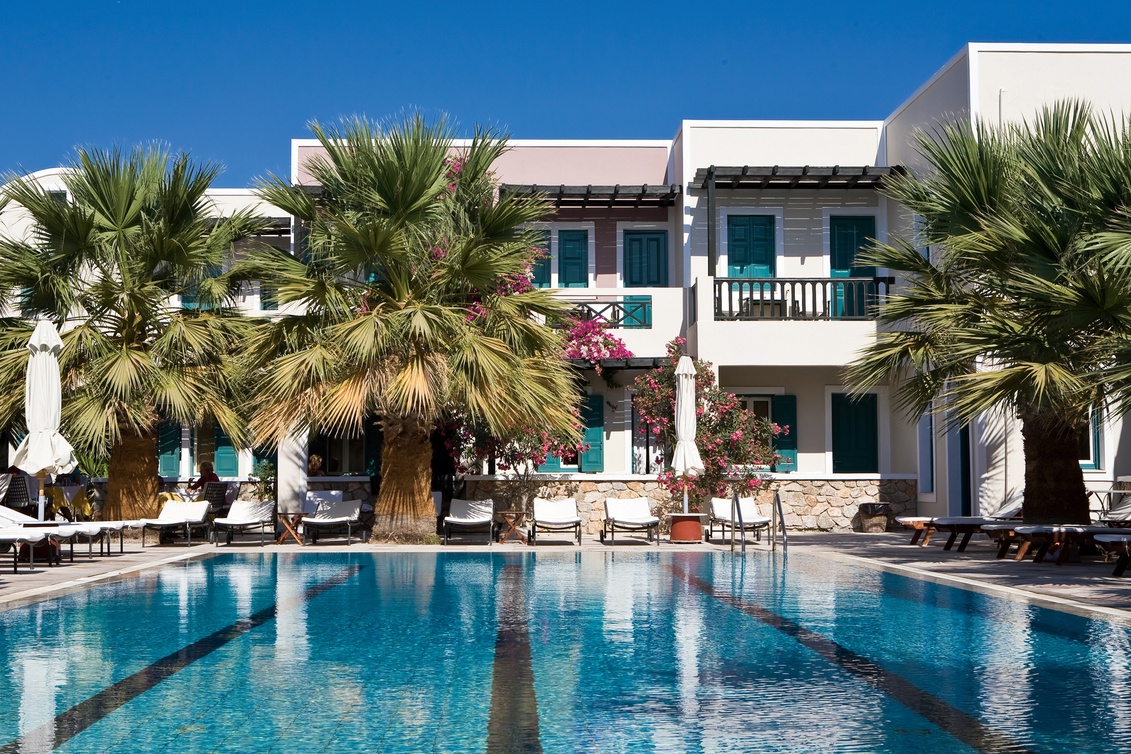 Restaurants and bars Rose Bay Hotel Santorini Transat