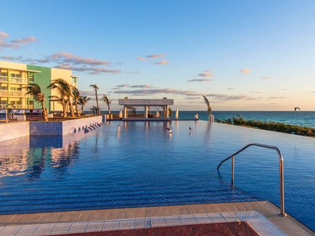 Wet Bar Piscina