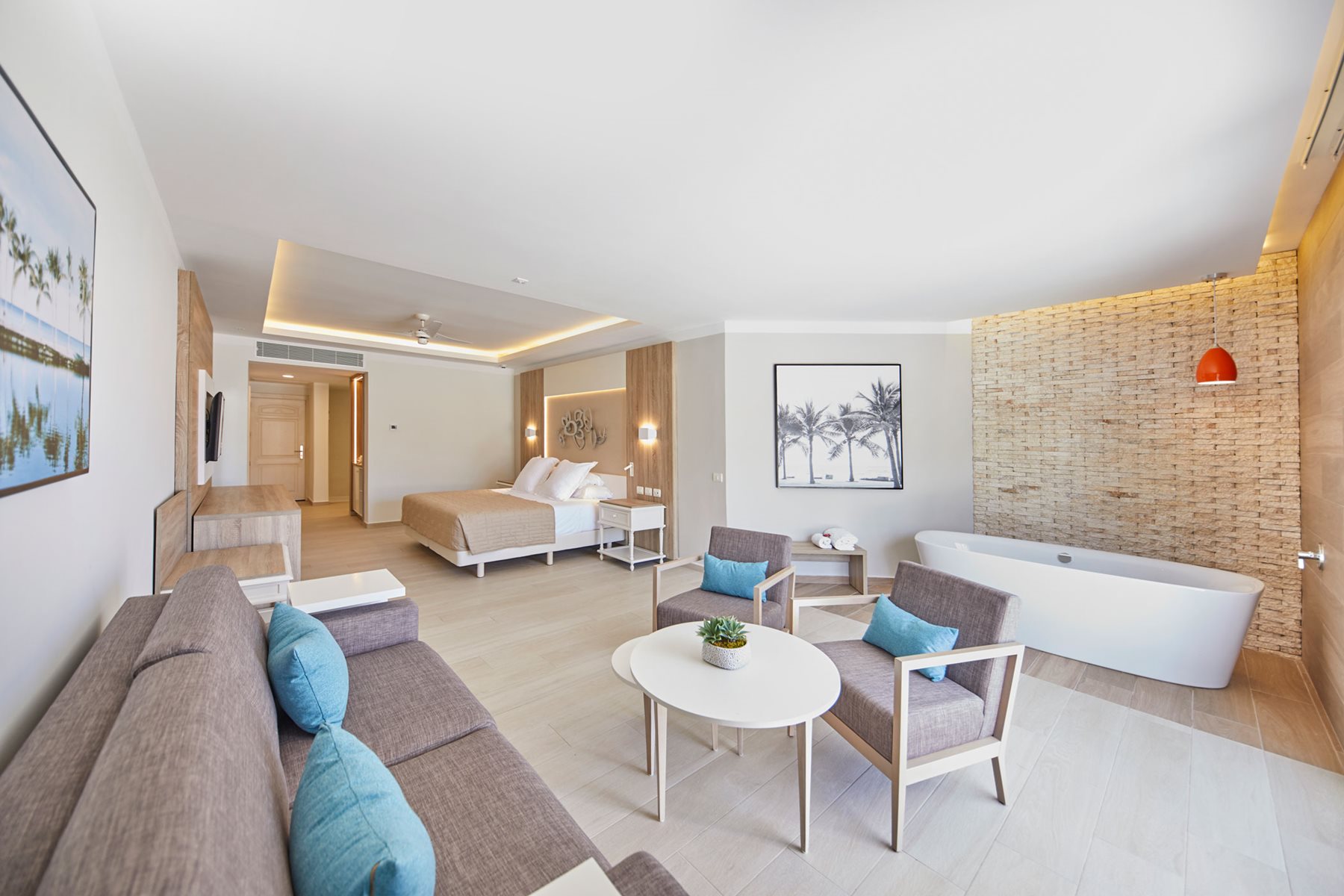 Suite Junior de luxe en coin avec accès direct à la piscine, Bahia Principe Luxury Ambar