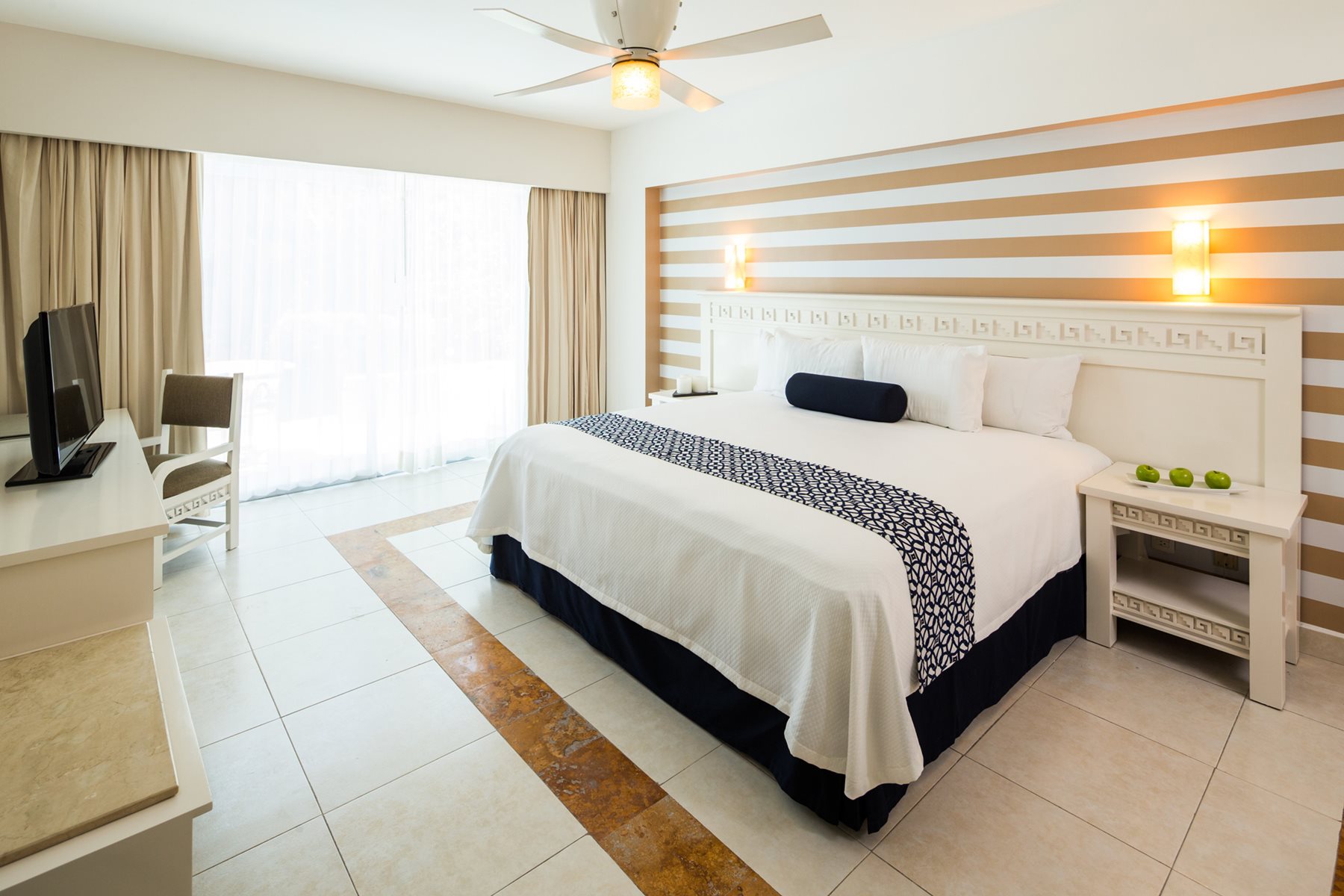 Suite Emerald accès direct à la piscine, BlueBay Grand Esmeralda