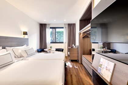 Chambre Melia vue extérieure, Meliá Madrid Serrano