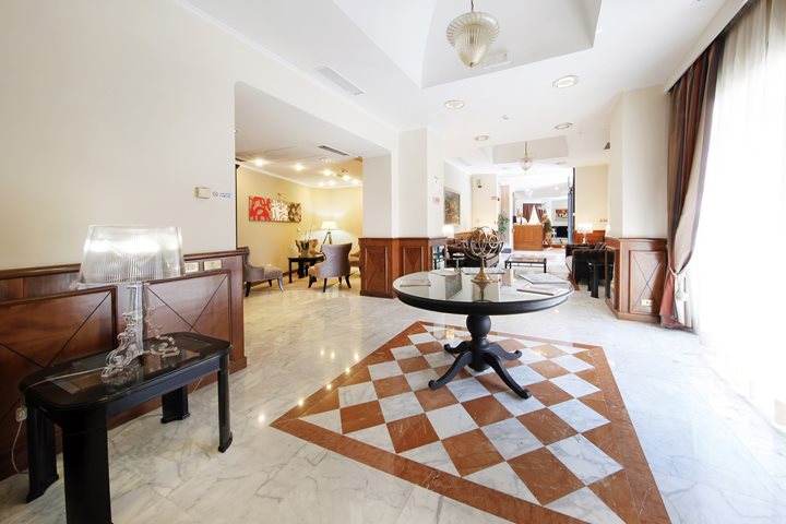 Hall, Hotel Traiano, Rome