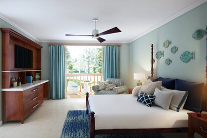 Chambre Negril Luxury très grand lit, Beaches Negril Resort & Spa