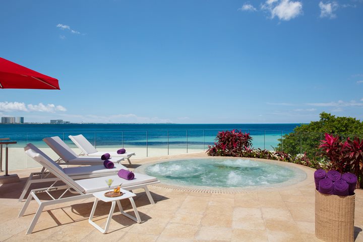 Jacuzzi, Breathless Cancun Soul Resort and Spa