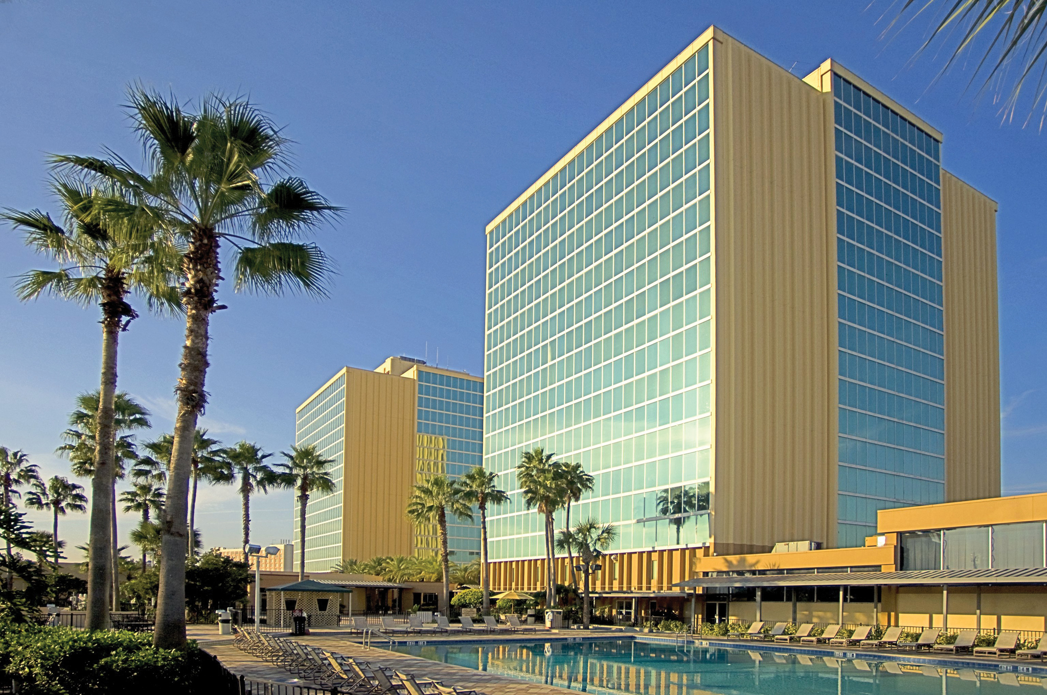 Doubletree by Hilton at the entrance to Universal Orlando Orlando