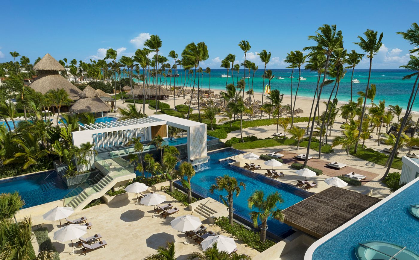 Preferred Club Pool, Secrets Royal Beach Punta Cana