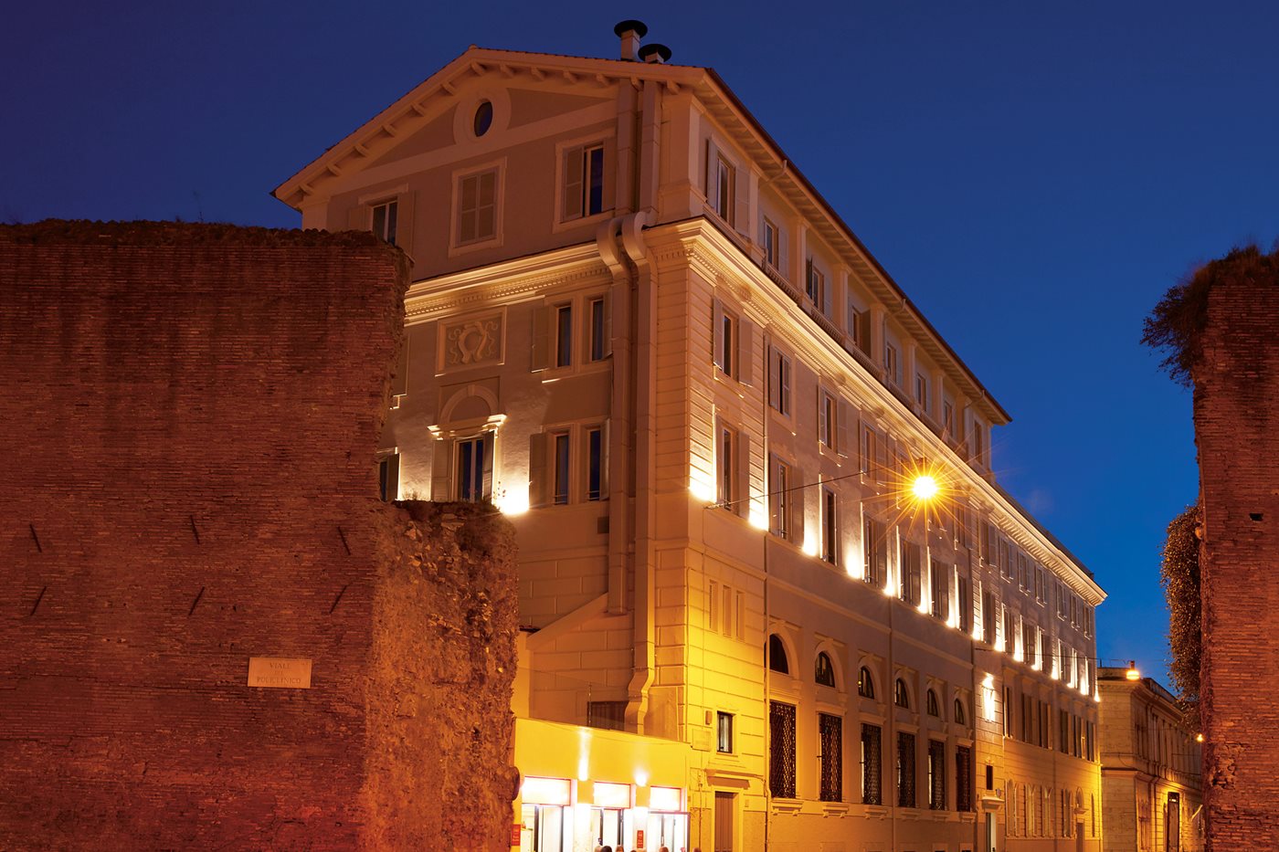 Hotel, The Building Hotel Rome, Rome