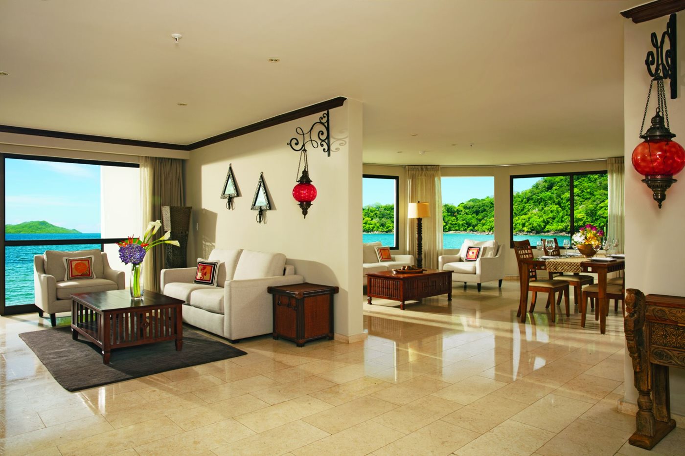 Preferred Club 1-Bedroom Presidential Suite Ocean View, Dreams Playa Bonita Panama