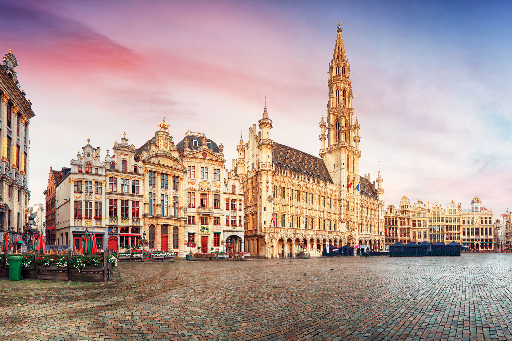 Brussels & Paris - Brussels | Transat