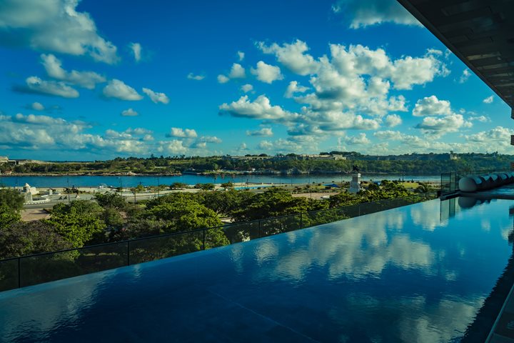 Vues de la piscine, Iberostar Grand Packard, La Havane