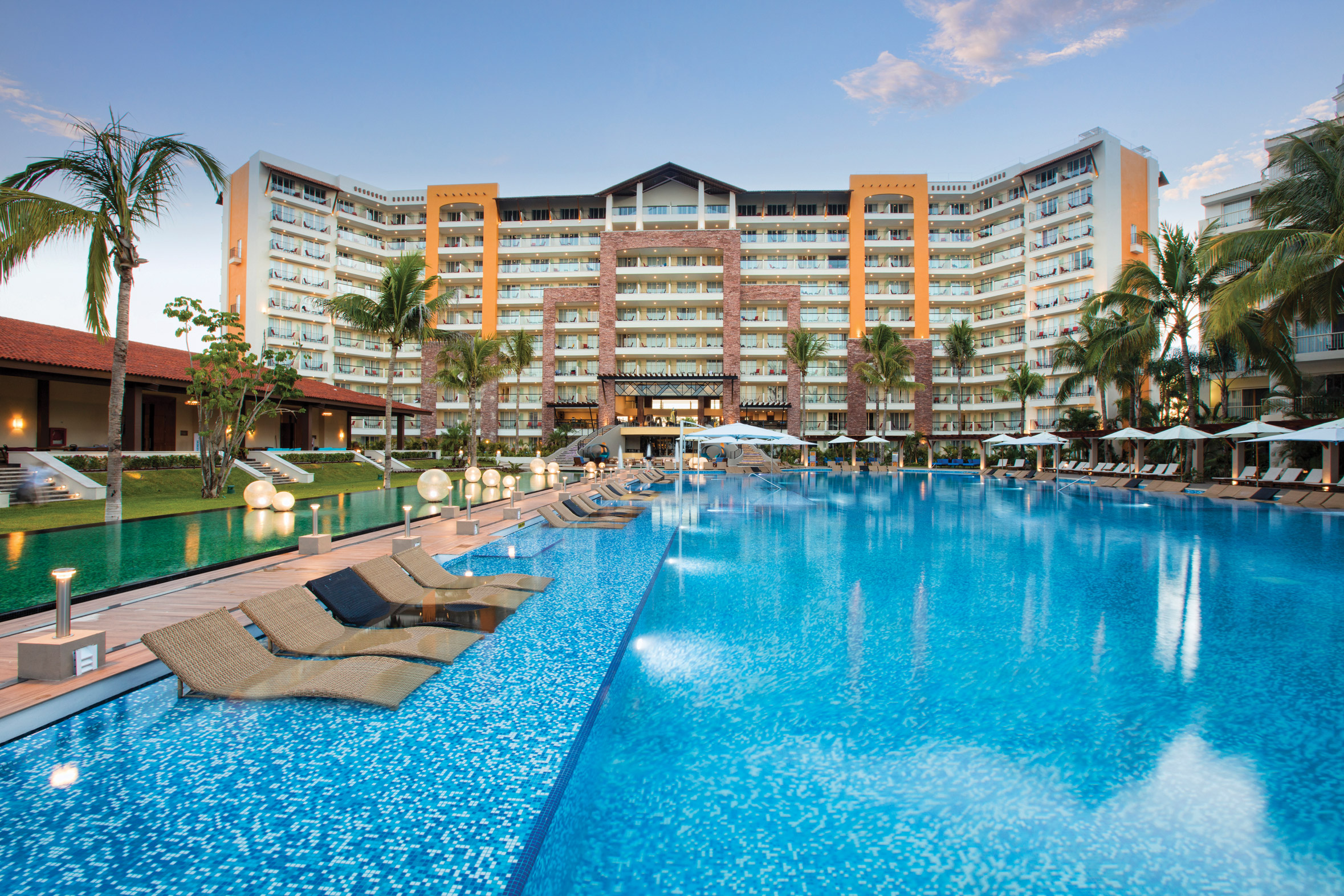 promo-85-off-hotel-krystal-italy-hotel-book-2-rooms