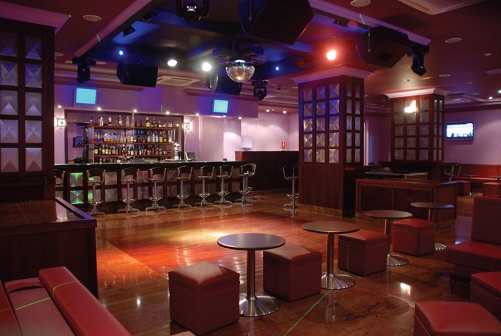 Disco, First Flatotel Apartments, Benalmadena