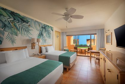 Premium near Pool, Iberostar Selection Paraiso Lindo