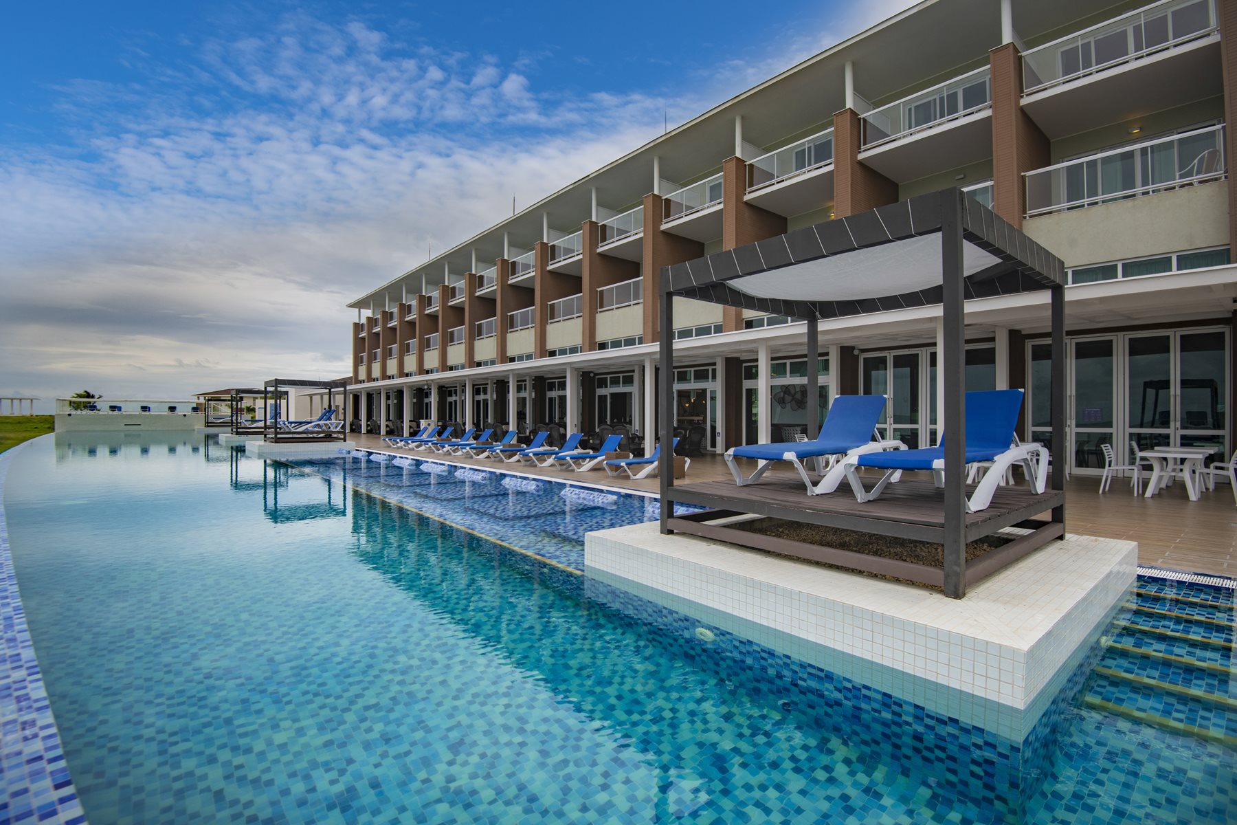 hotels in playa vista california