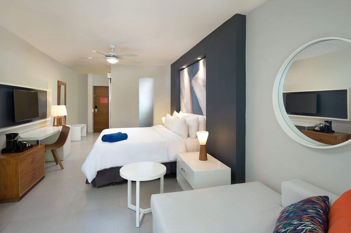 Essentia Ocean View, Emotions By Hodelpa Juan Dolio