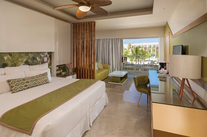 Junior Suite Garden View King, Dreams Onyx Resort & Spa