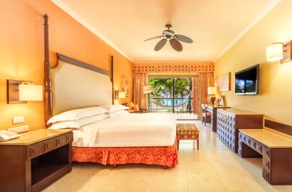 Junior Suite Ocean Front Premium Level, Barceló Maya Palace