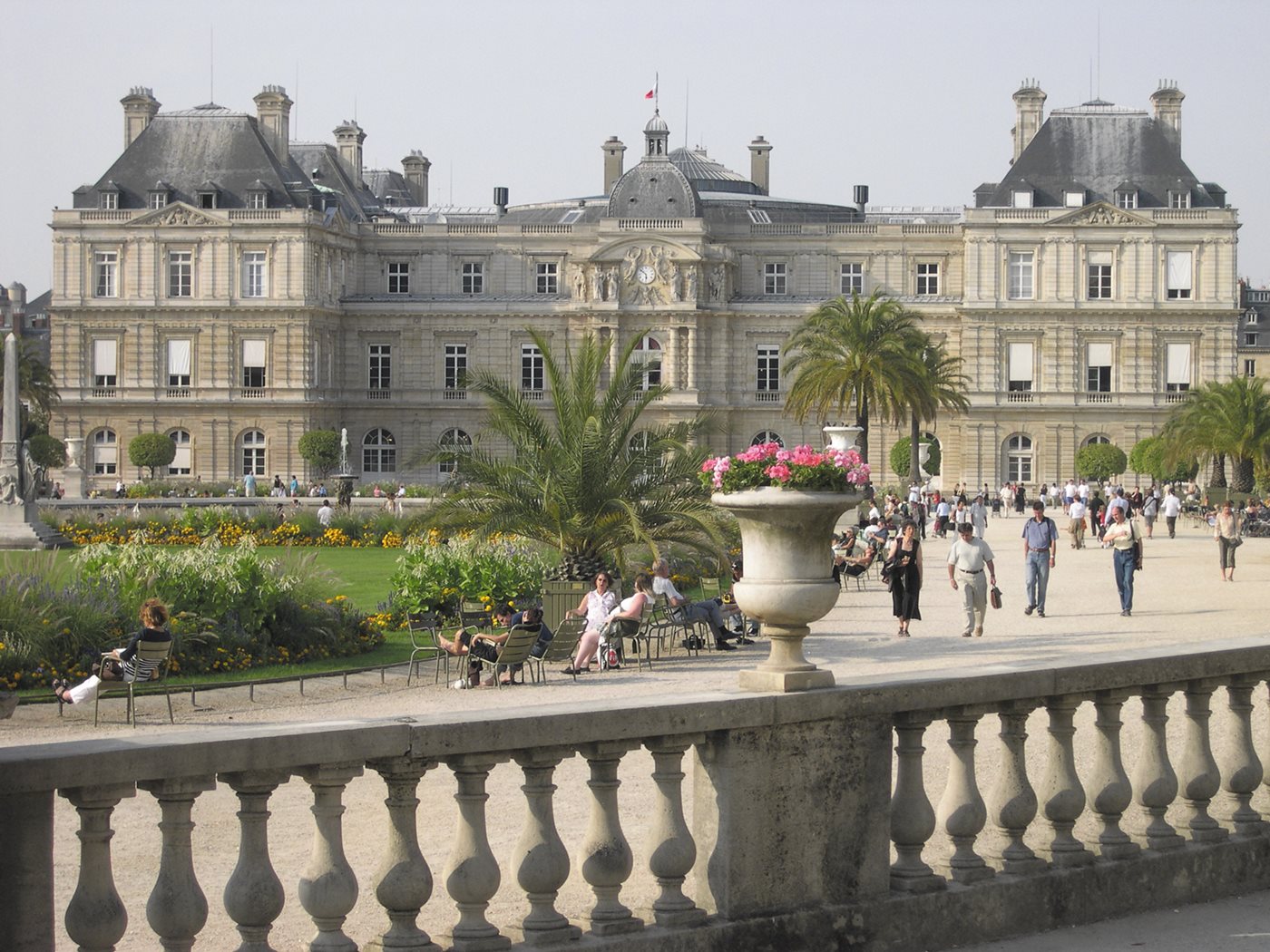 Surroundings - Jardins du Luxembourg, Hôtel Observatoire Luxembourg, Paris