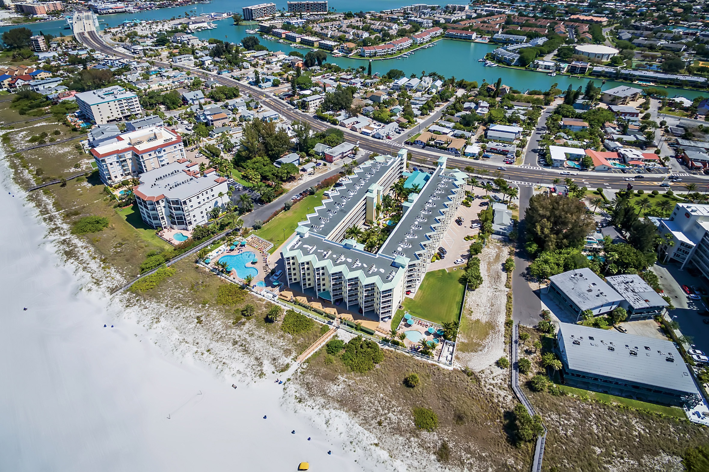 Sunset Vistas Beachfront Suites  Treasure Island  Transat