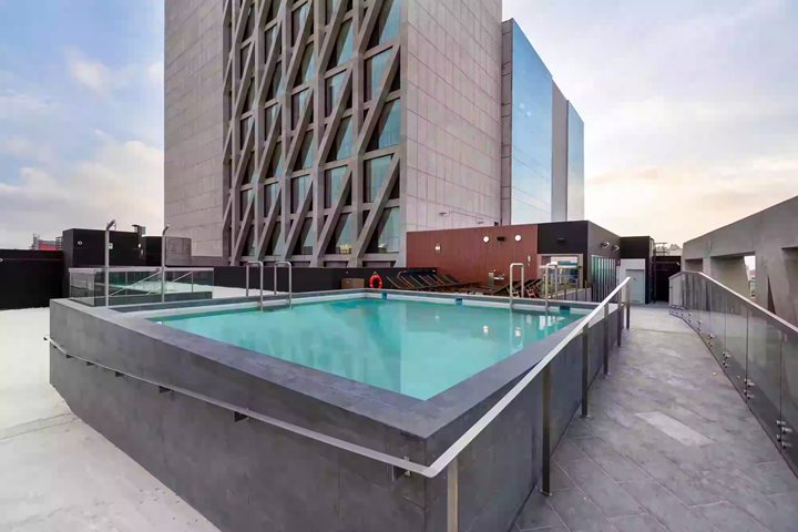 Pool, Holiday Inn Lima Miraflores
