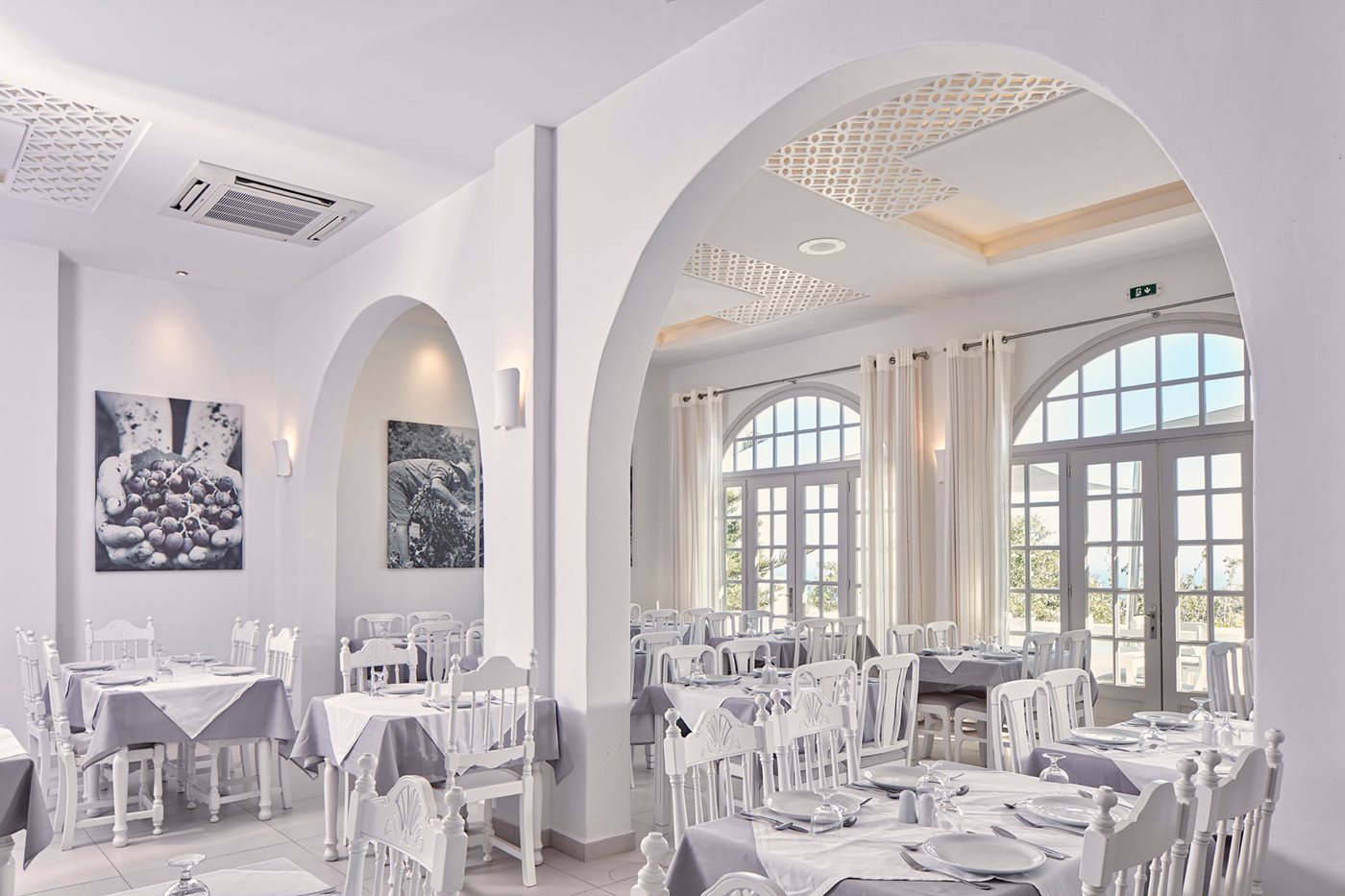 Santorini Palace Restaurant?width=1400