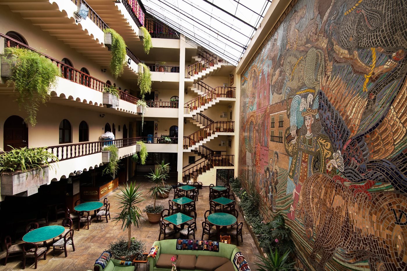 Interior, Royal Inka II, Cusco