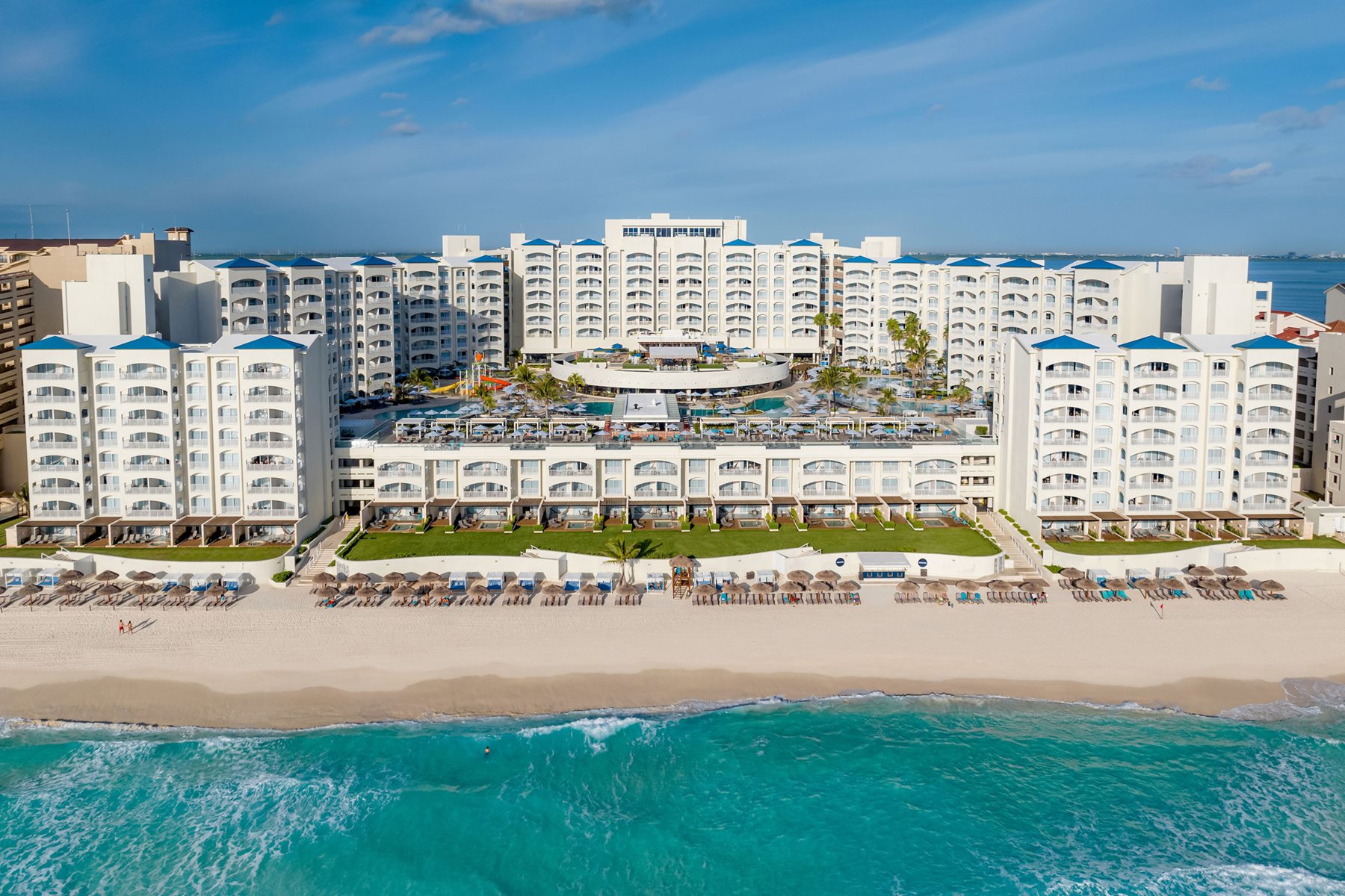 Hilton Cancun Mar Caribe, photo 5 of 44