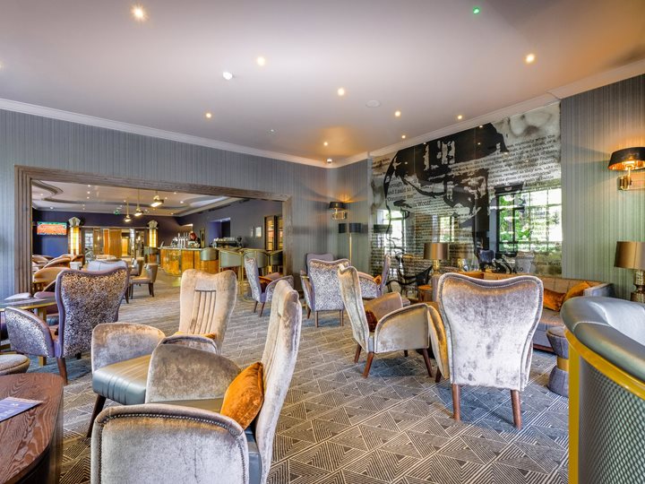 Woolf & Whistle Restaurant, Tavistock Hotel