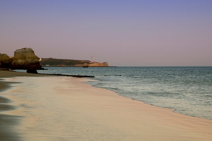 Beach, Jardim Do Vau, Faro
