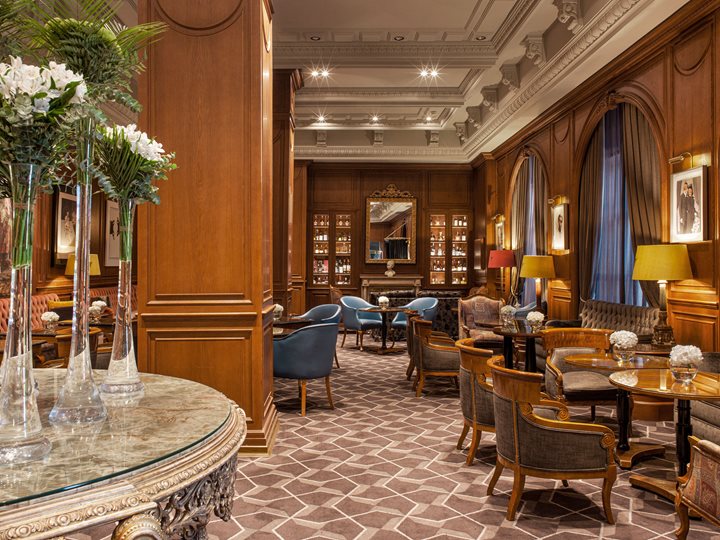 Bar Dry Martini par Javier de Las Muelas, Hotel Fenix Gran Meliá