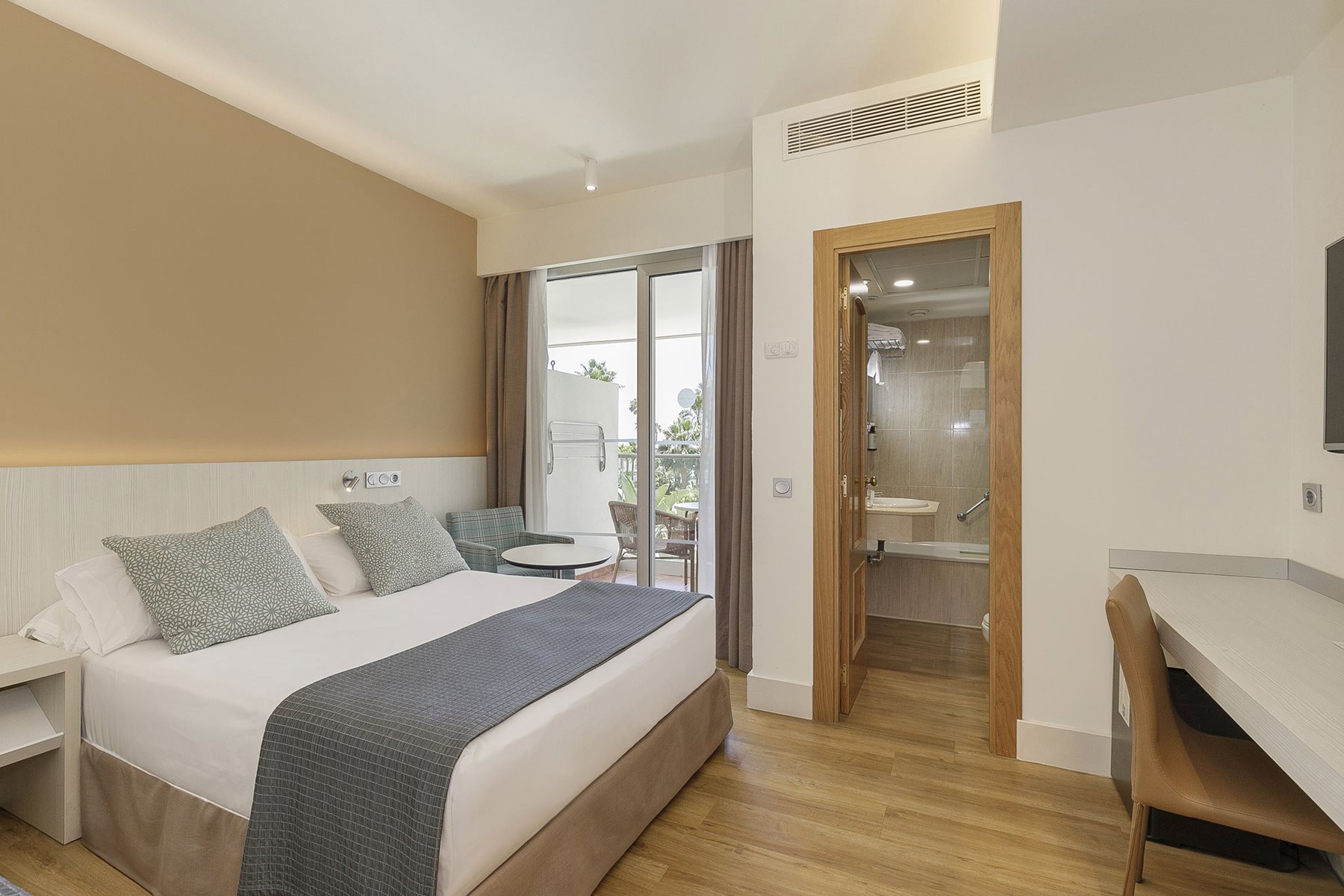 Chambre Xtra avec solarium, Sol Torremolinos Don Pedro