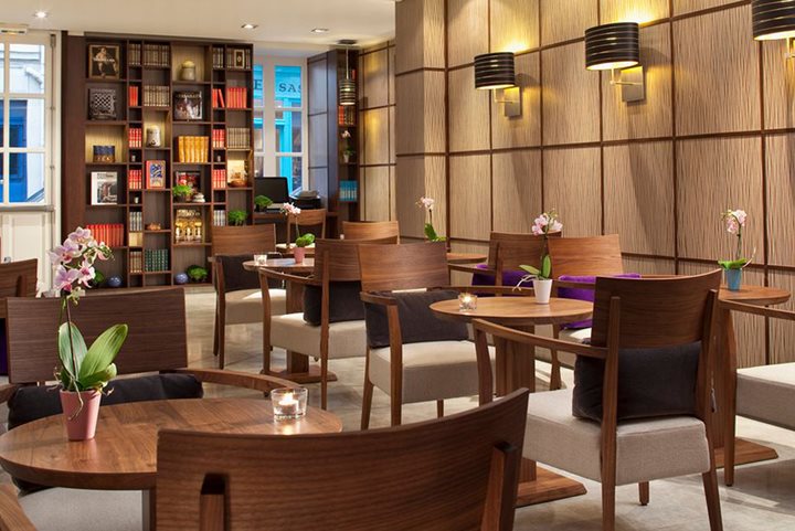 Lobby, Les Jardins d'Eiffel