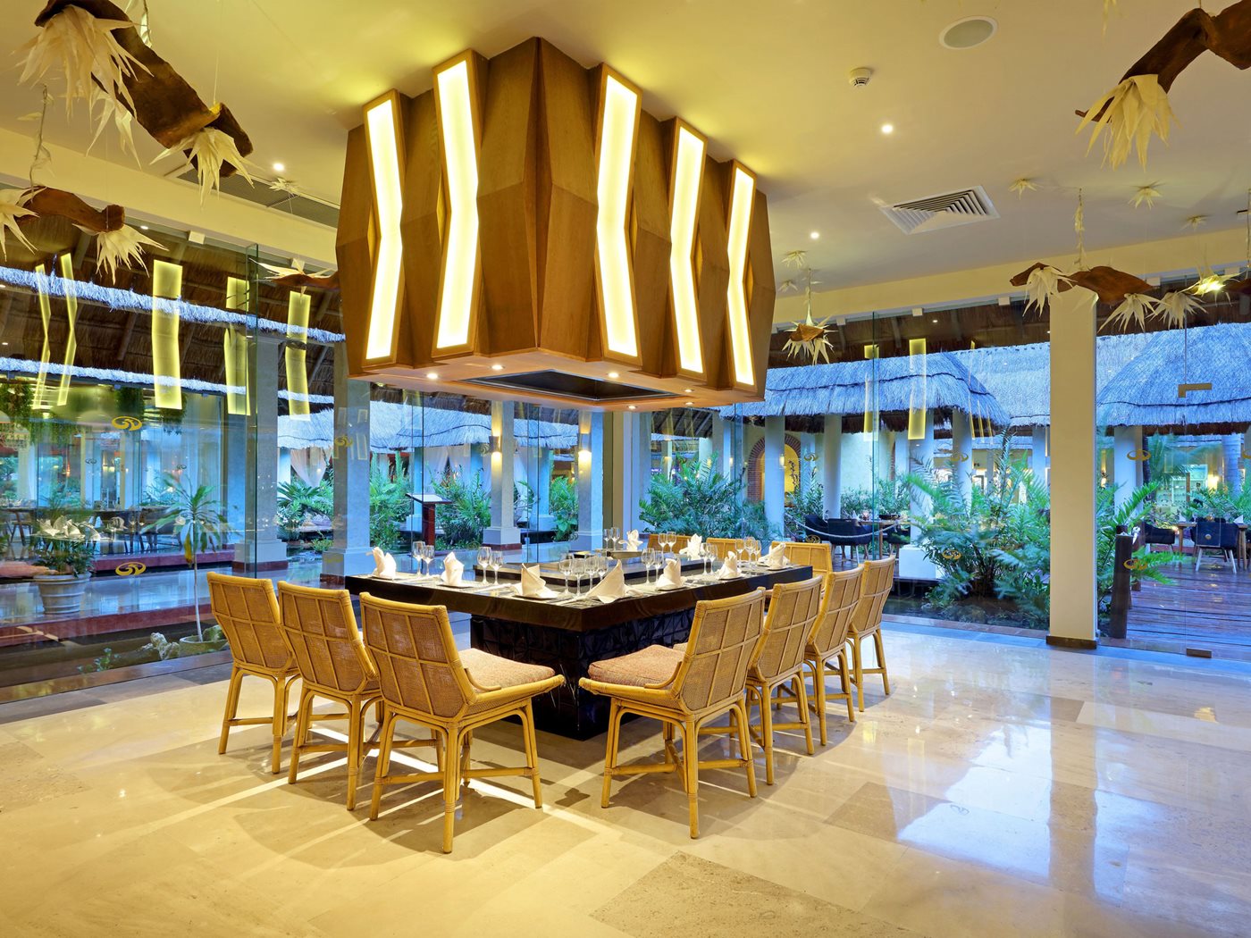 Restaurants and bars - Grand Palladium Kantenah Resort & Spa - Riviera
