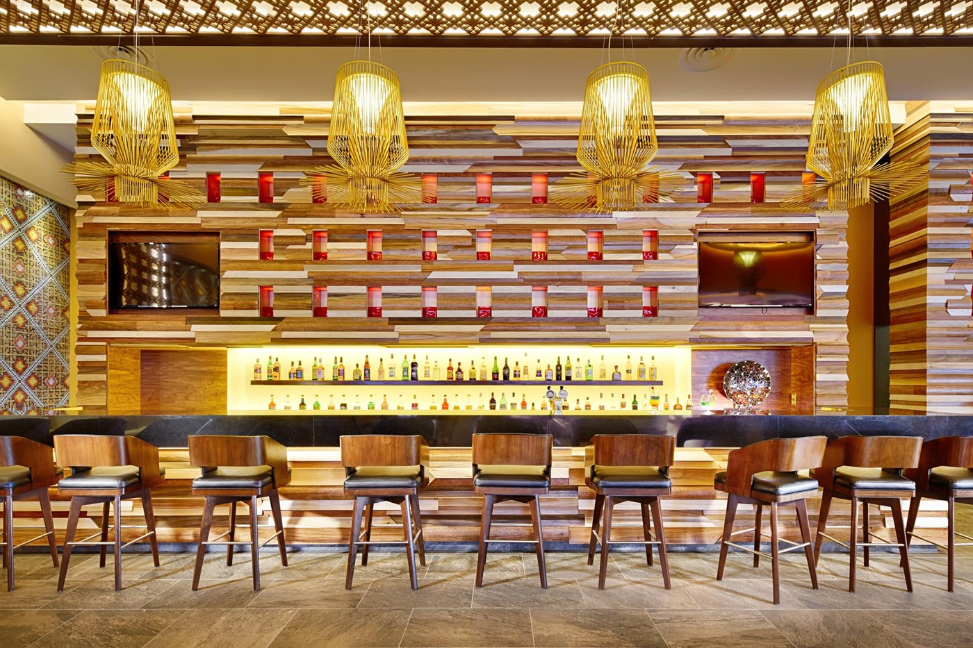 Bar Kukulcan, Barcelo Maya Beach