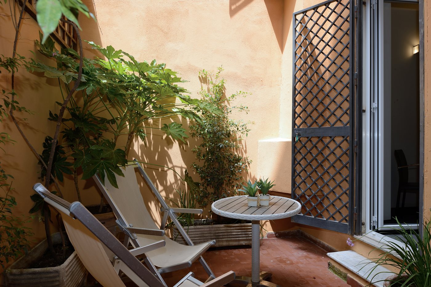 Chambre extérieur, Hotel Trevi