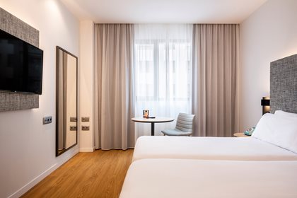 Innside Room Pool View, Innside Valencia Oceanic