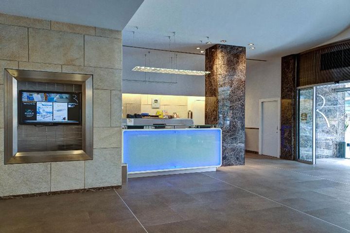 Reception, Best Western Premier Hotel Royal Santina, Rome