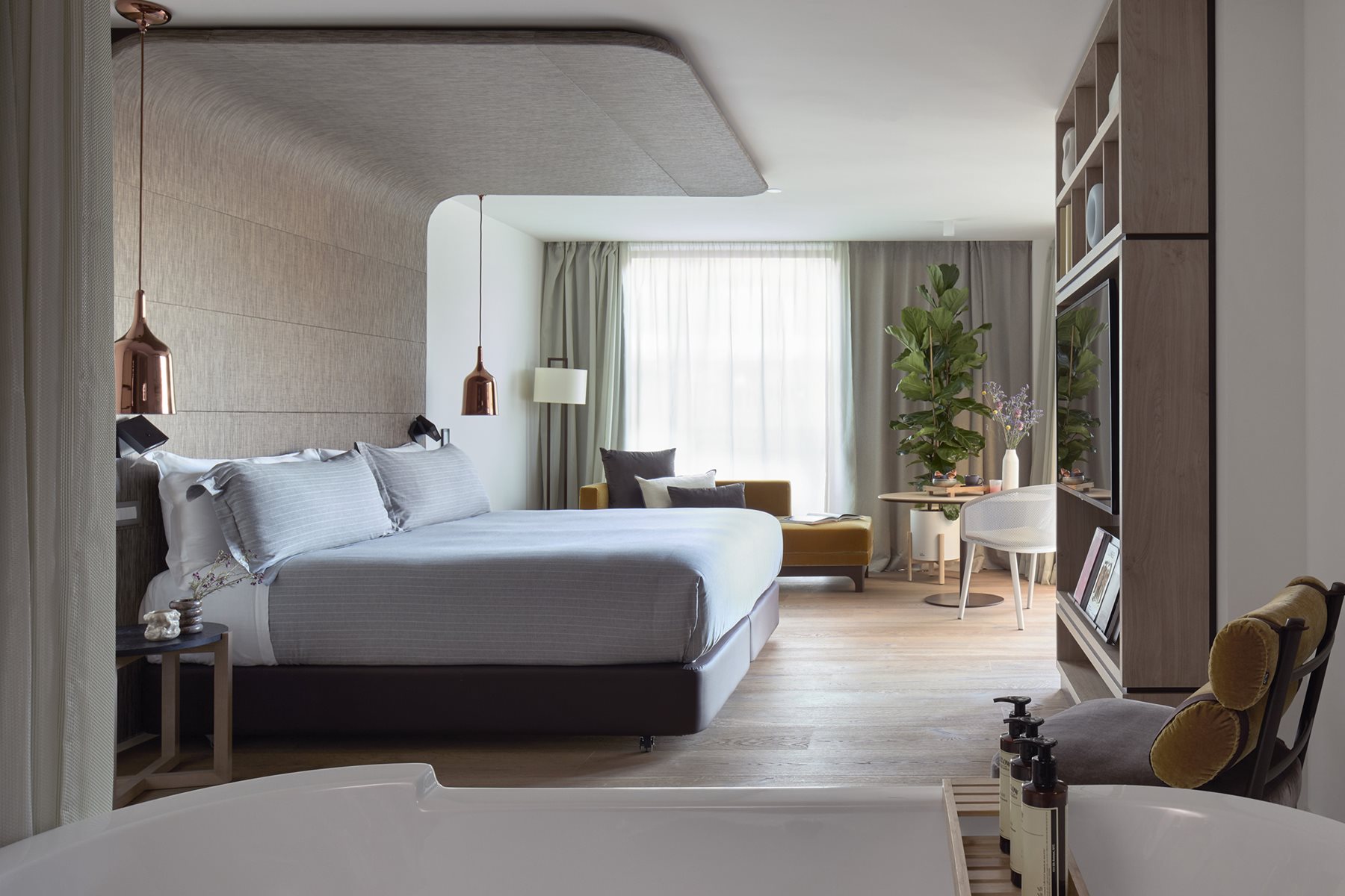 Suite ME + suite vista Plaza Cataluna, ME Barcelona By Meliá