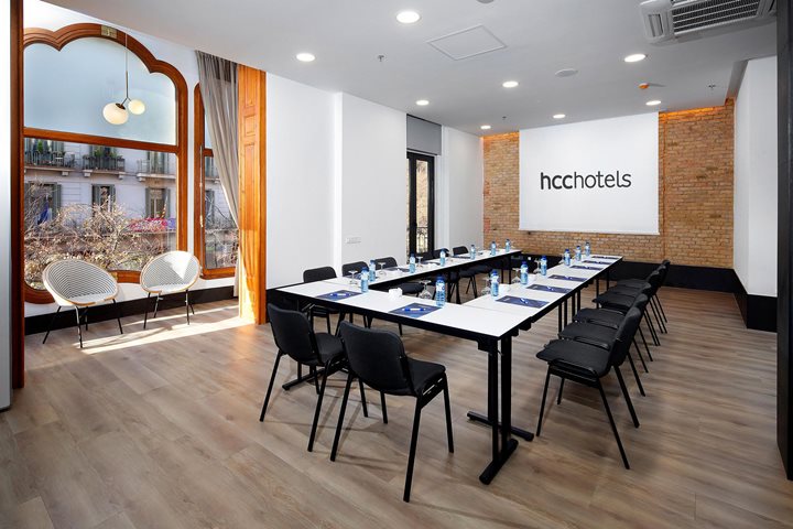 Affaires, HCC Regente, Barcelone