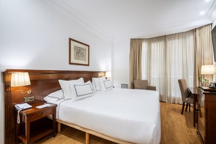 Melia Classic Room Interior View, Meliá Plaza