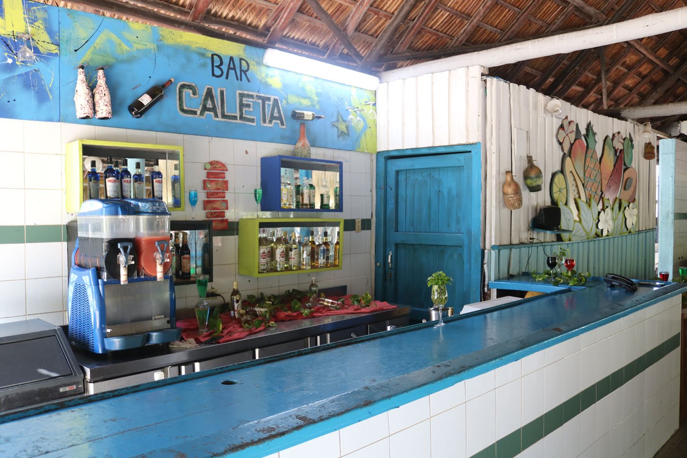 Bar La Caleta, Brisas Del Caribe