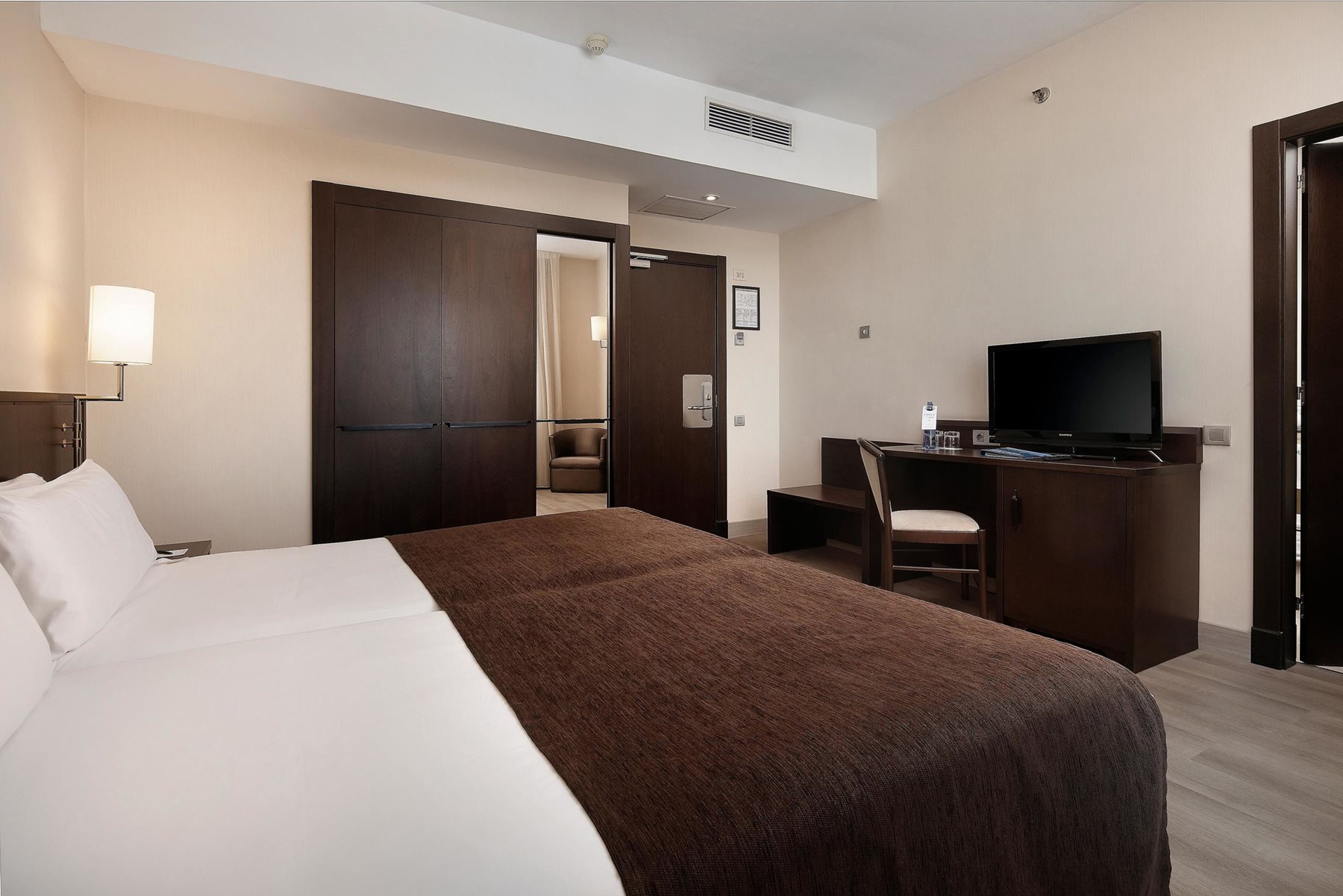 Chambre double à usage unique, HCC Regente