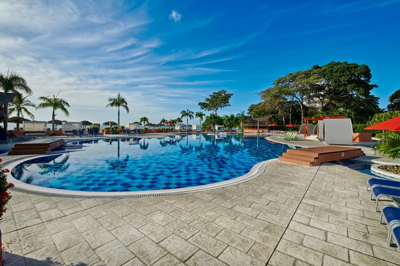 Pacifiko Pool for Plus Guests, Grand Decameron Panamá, A Trademark All-Inclusive Resort
